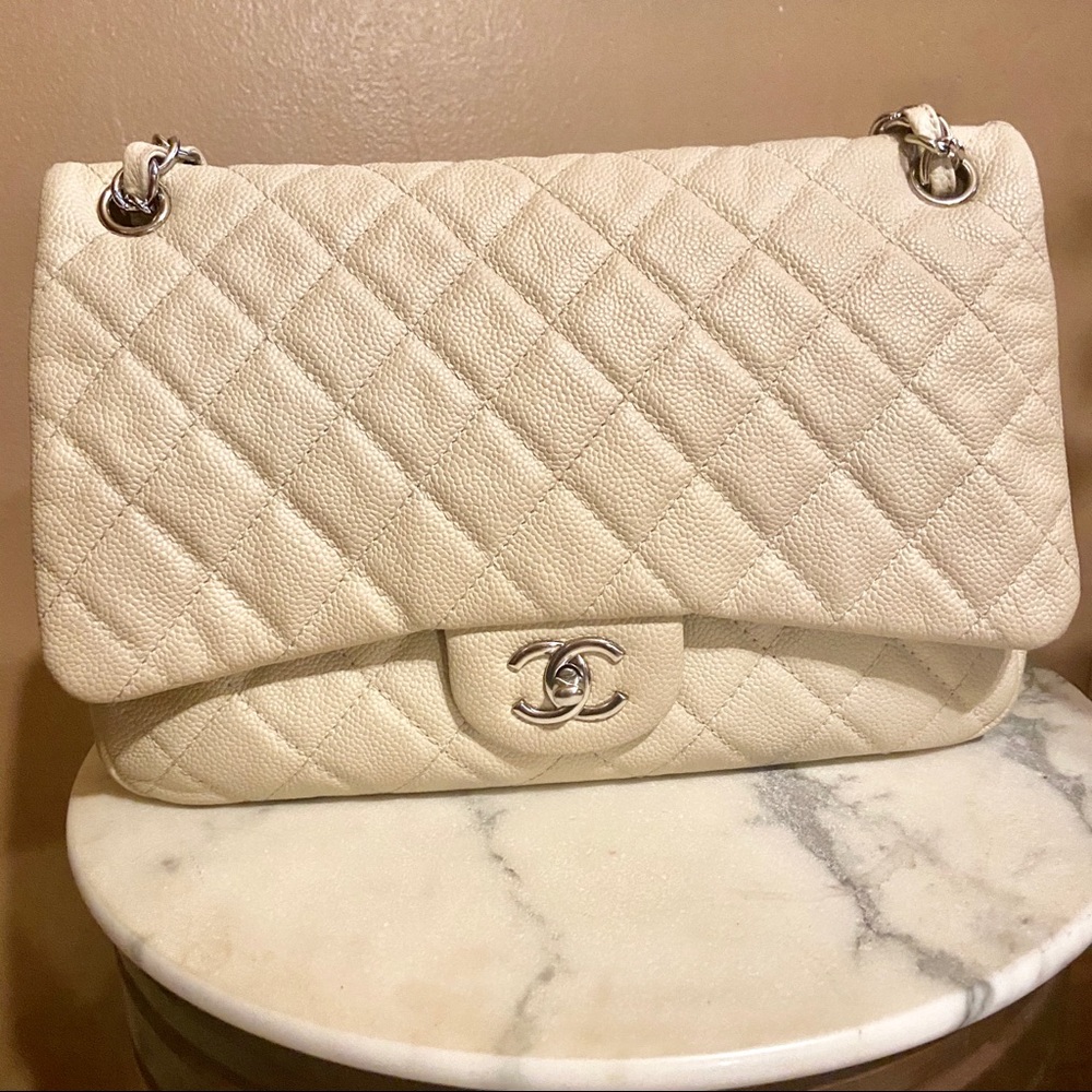 CHANEL JUMBO Easy Flap!!!! Almost new!!! - Picture 2 of 11